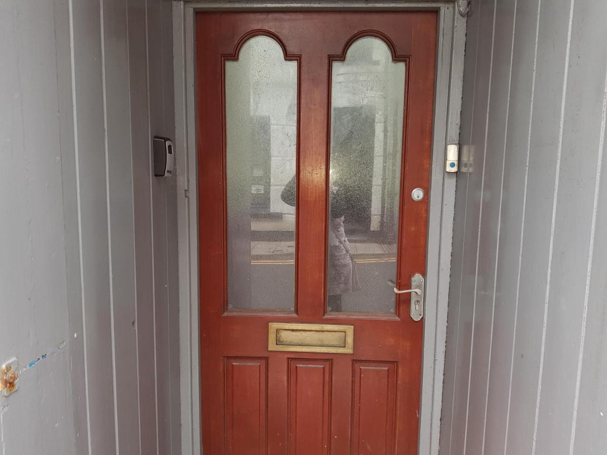 17 Bridge St, 3 Bedroom Flat Aberystwyth Dış mekan fotoğraf