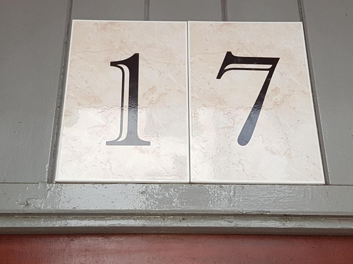 17 Bridge St, 3 Bedroom Flat Aberystwyth Dış mekan fotoğraf