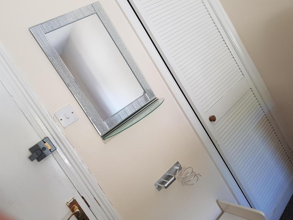 17 Bridge St, 3 Bedroom Flat Aberystwyth Dış mekan fotoğraf