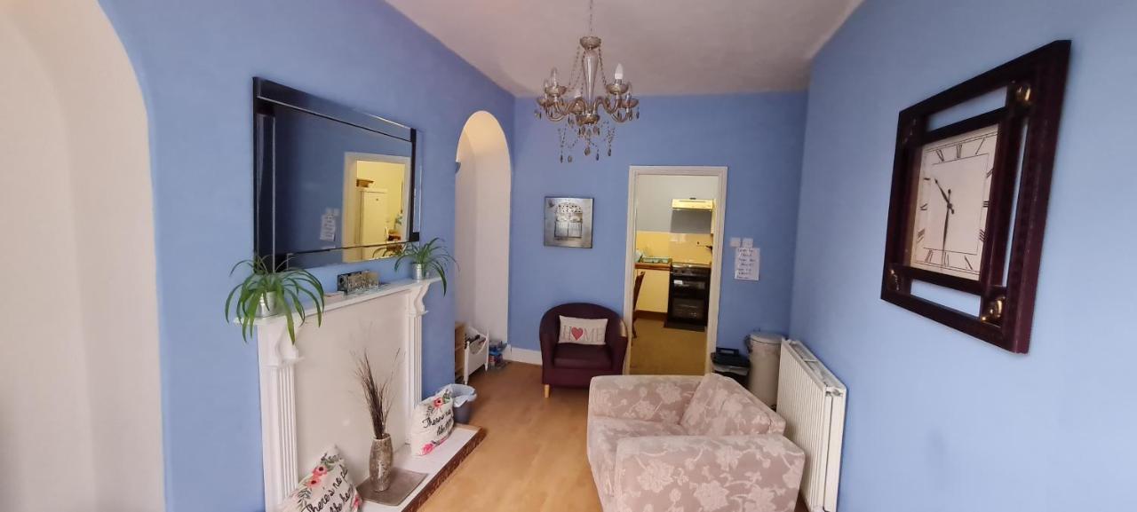 17 Bridge St, 3 Bedroom Flat Aberystwyth Dış mekan fotoğraf