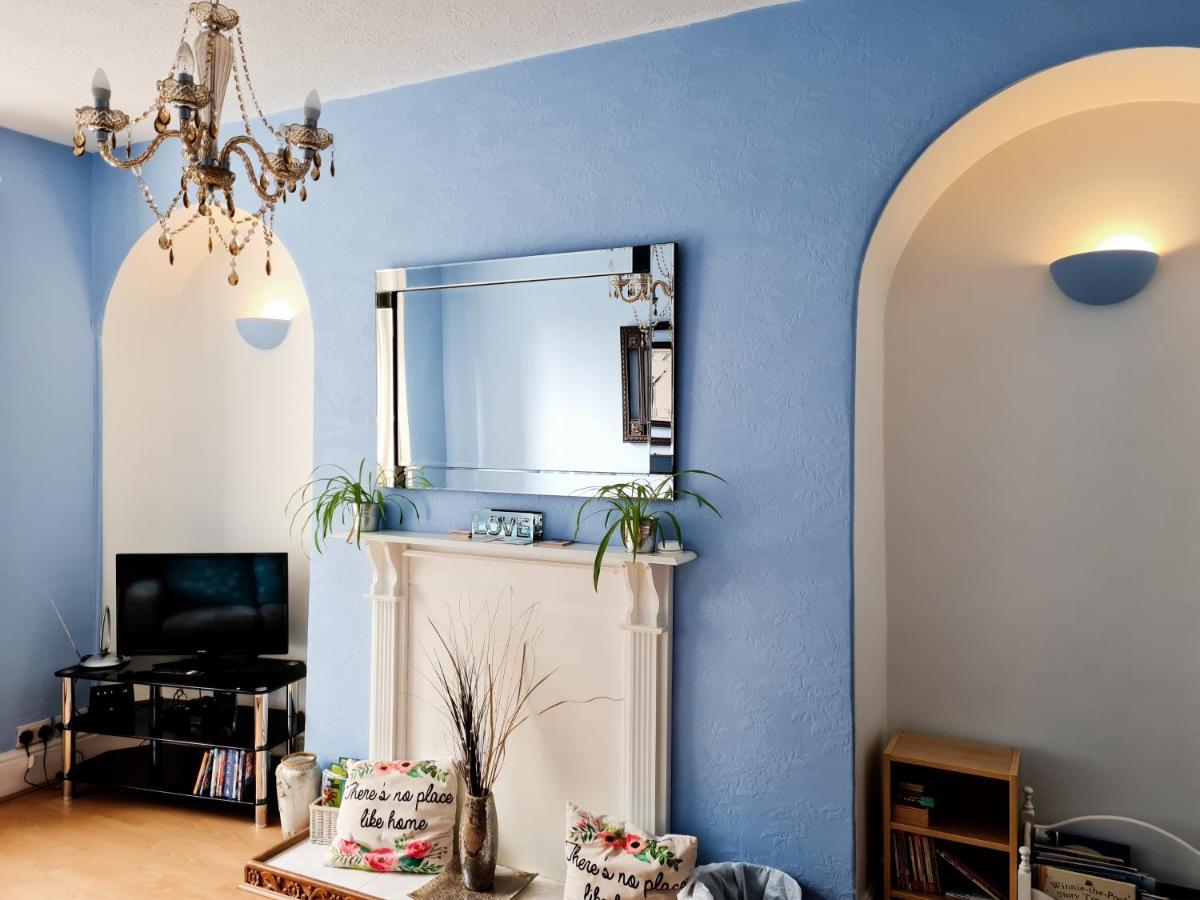 17 Bridge St, 3 Bedroom Flat Aberystwyth Dış mekan fotoğraf